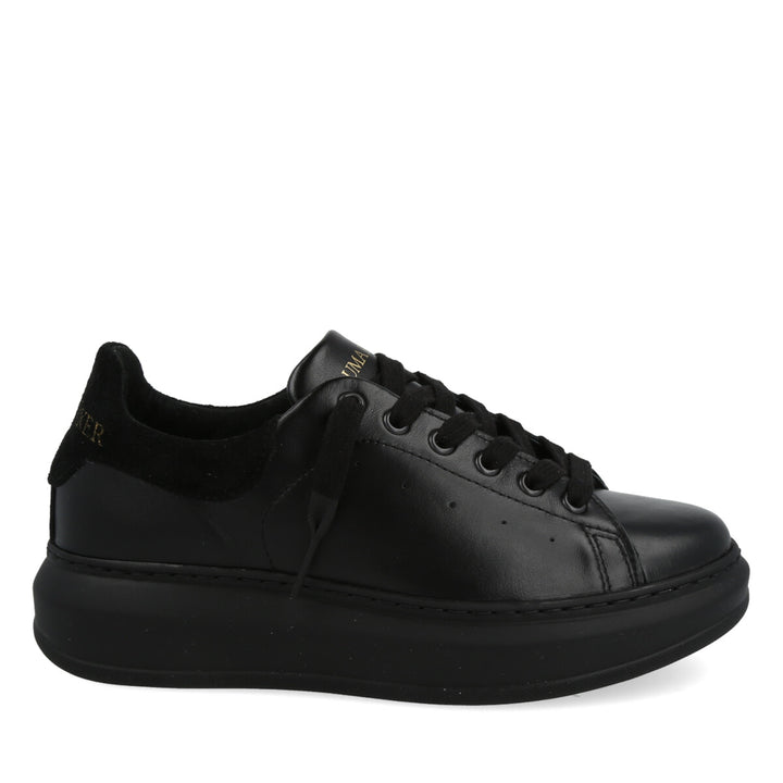Alexia Total Black